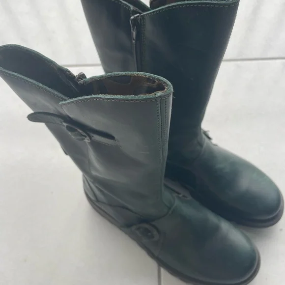 Fly London boots New. - Picture 8 of 8